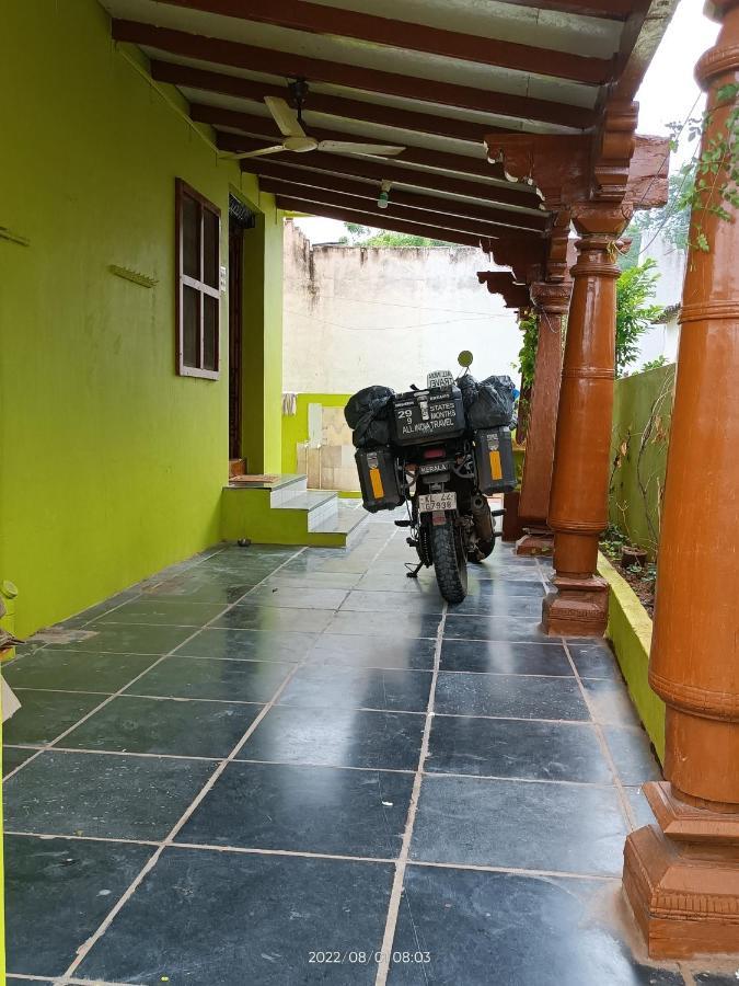 Abhi Homestay Hampi Exterior photo